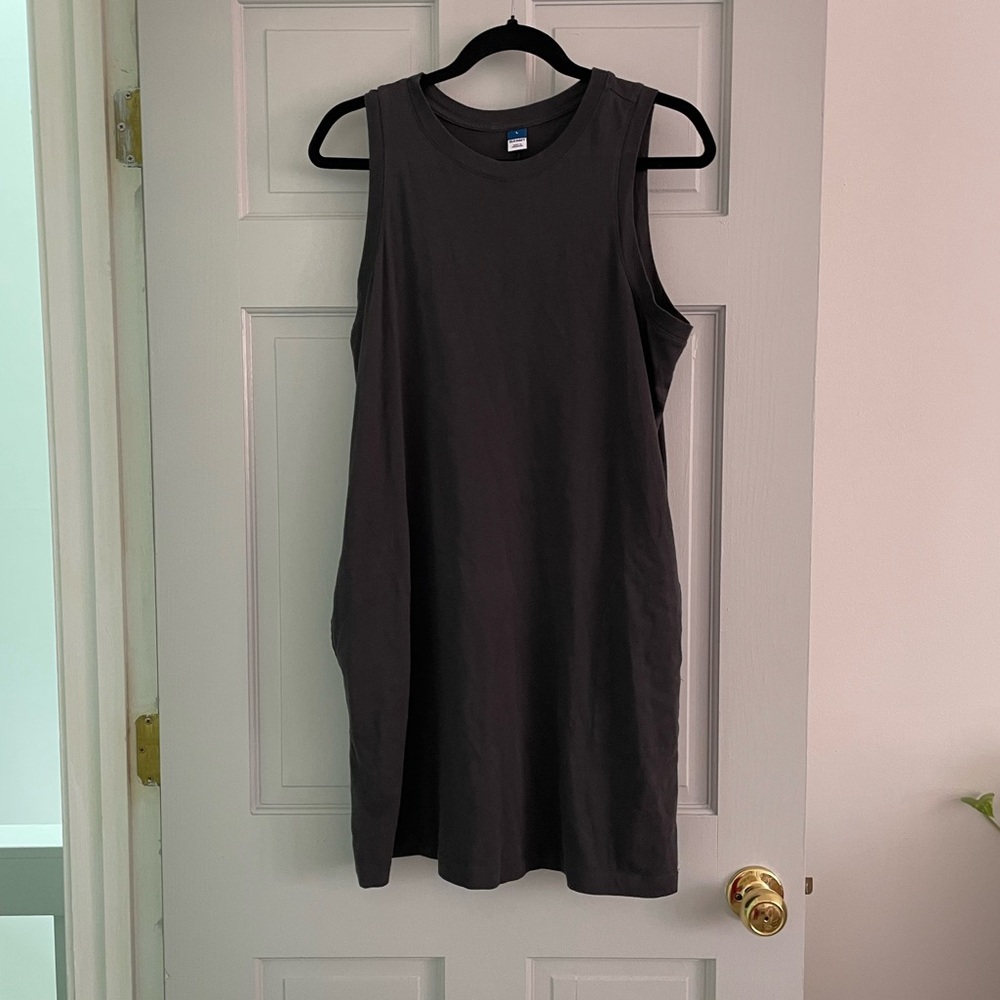 Euc Old Navy sleeveless tee shirt dress with pockets size large